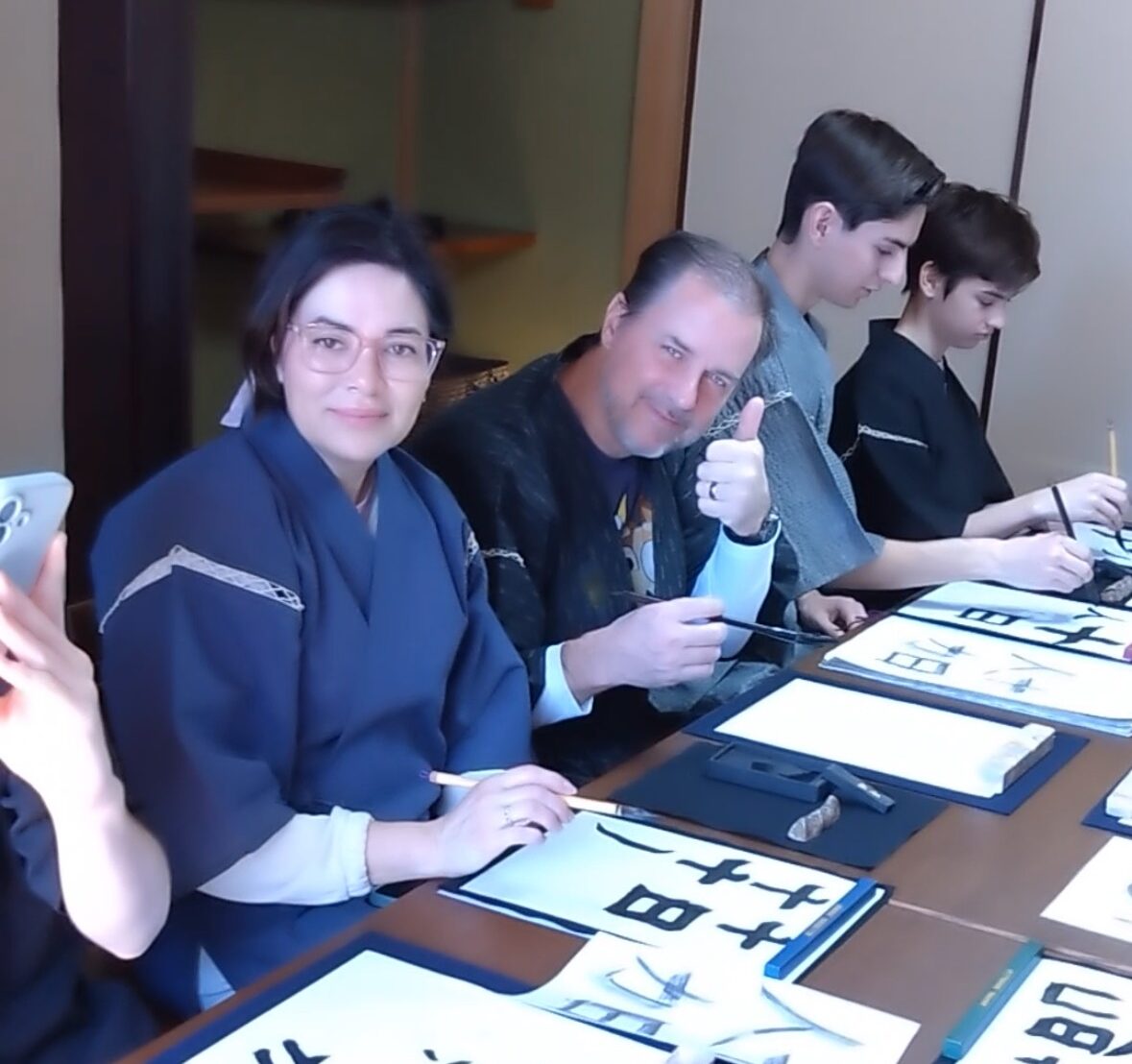 A photo of our guests' enjoying the calligraphy experience.