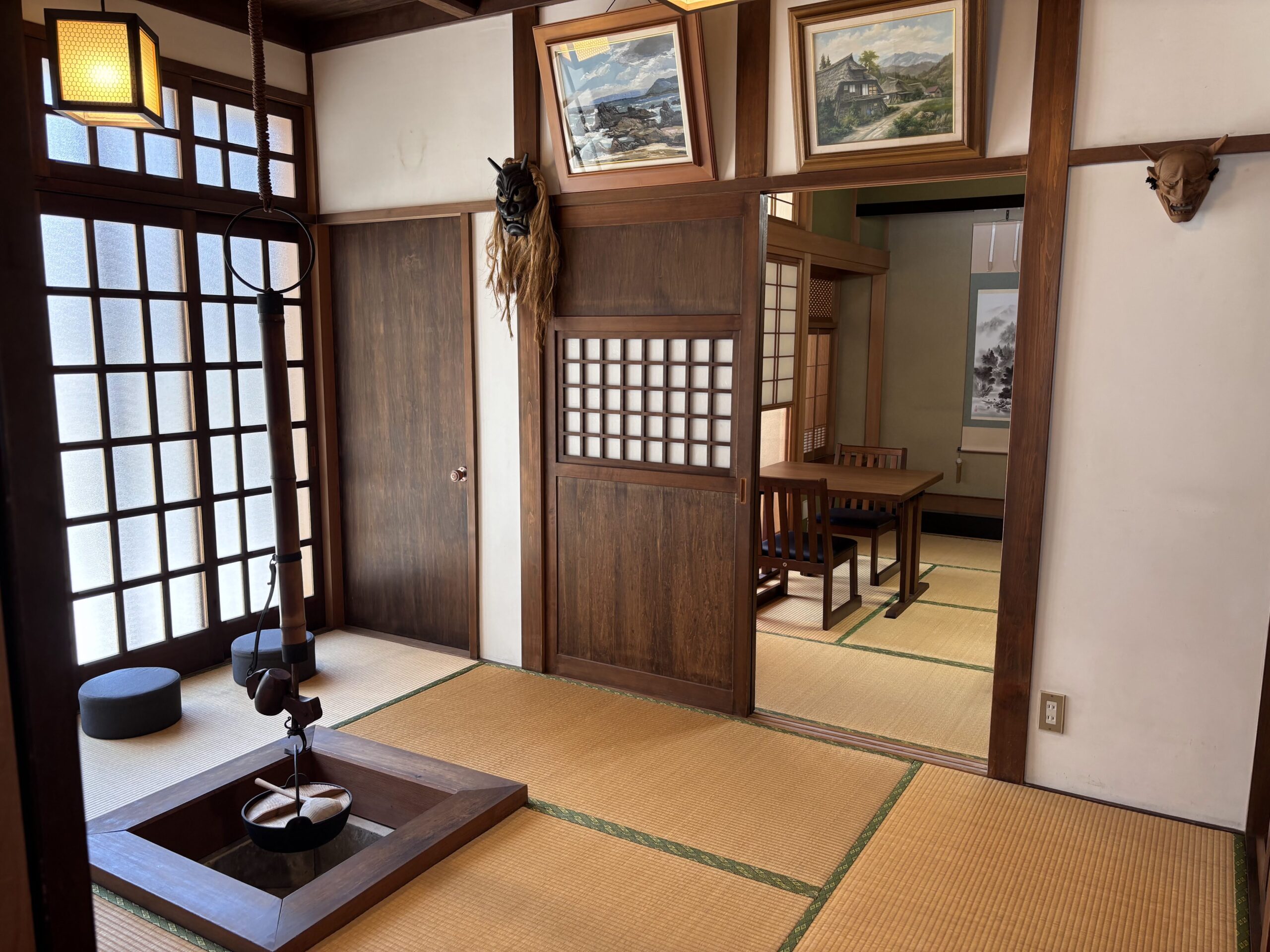 Photos of the irori room and the Shoin-style room