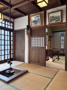 Photo of the irori room and the Shoin-style room