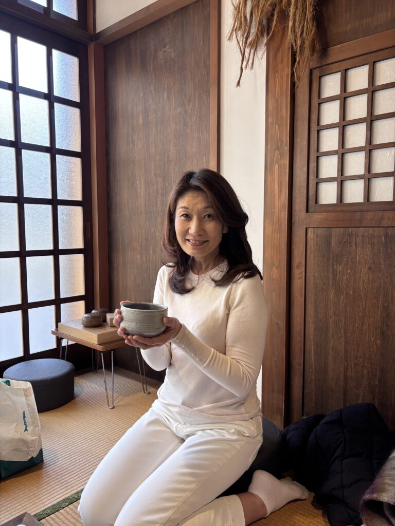 Our guest enjoyed a bowl of matcha around our irori hearth.
